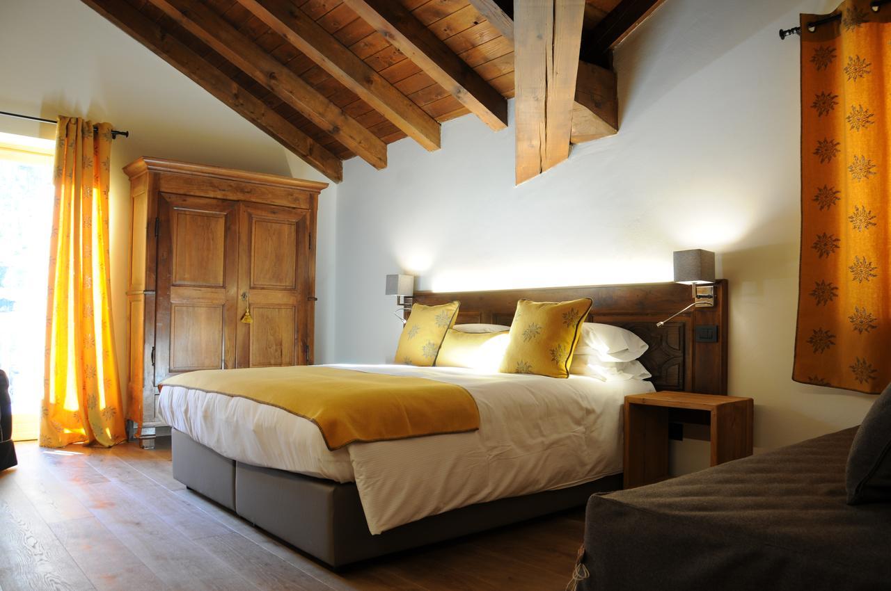 L'Abri Des Amis Hotel Courmayeur Exterior photo